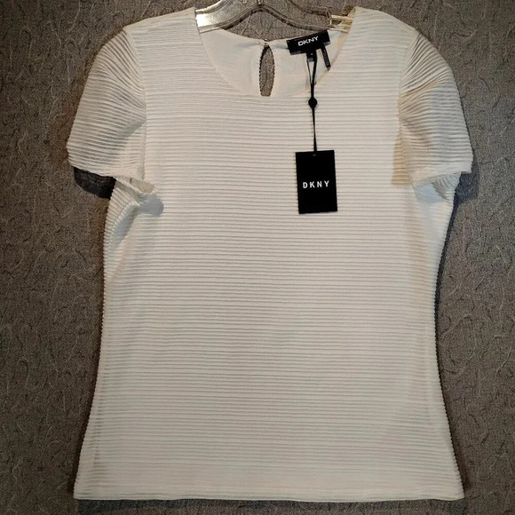 Dkny Tops - DKNY  Women's White Ribbed Short Sleeve Blouse NWT in Size Medium